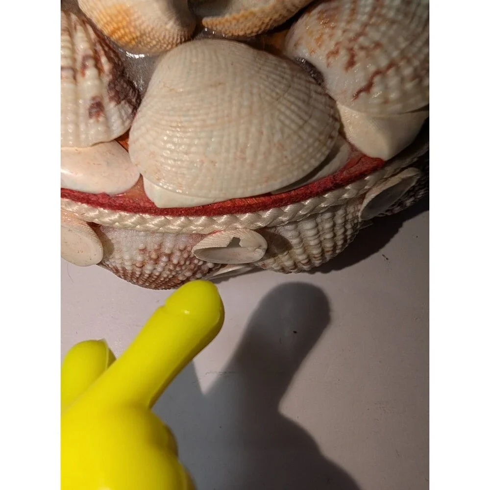 Vintage Puerto Rico Real Seashell Trinket Box Souvenir Handmade Coastal Shells
